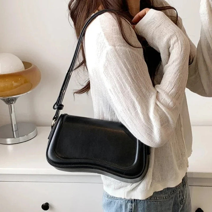 Sac à main en cuir vegan Cadence Wavy Flap