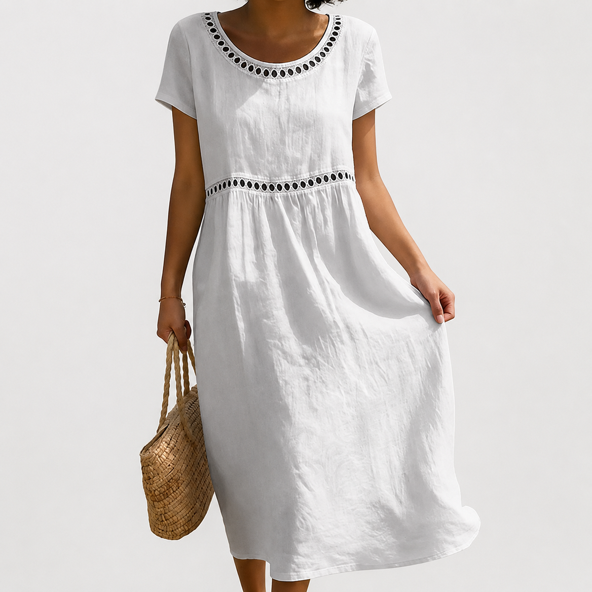 Aveline | Robe fluide brodée