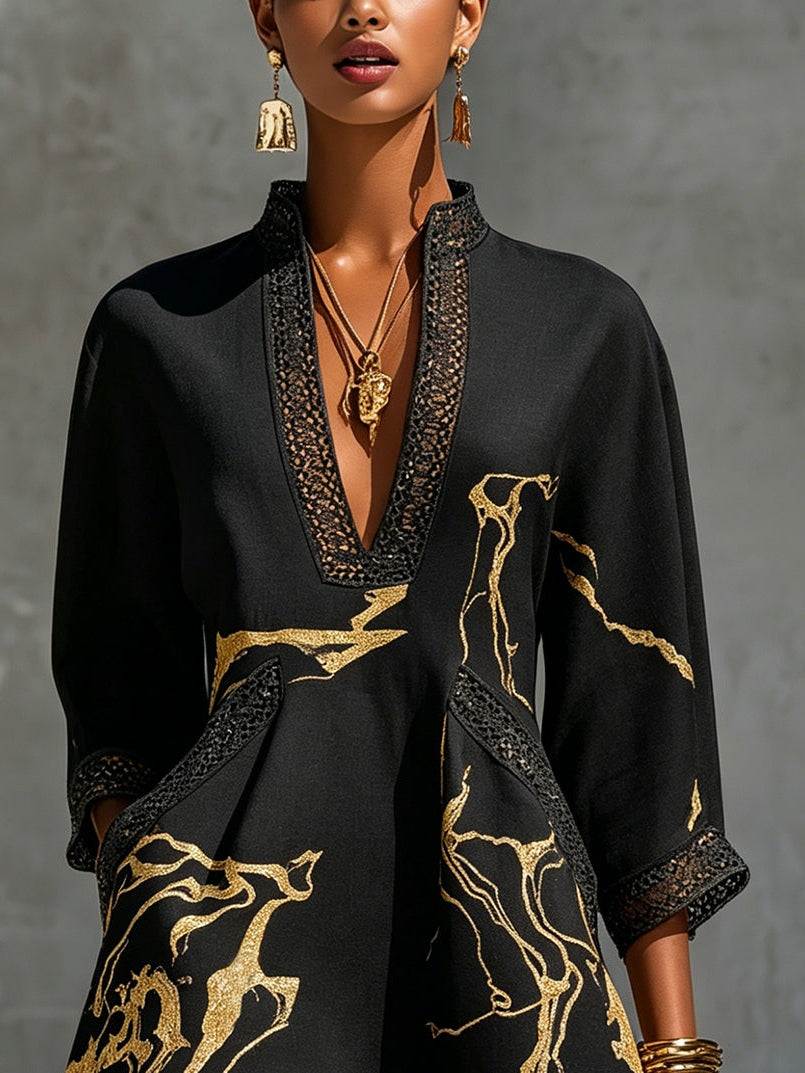 Brigitte | Robe Mini Noire avec Imprimé Marbre Doré et Dentelle au Crochet