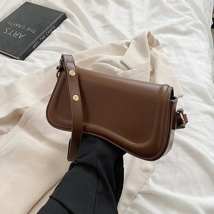 Sac à main en cuir vegan Cadence Wavy Flap
