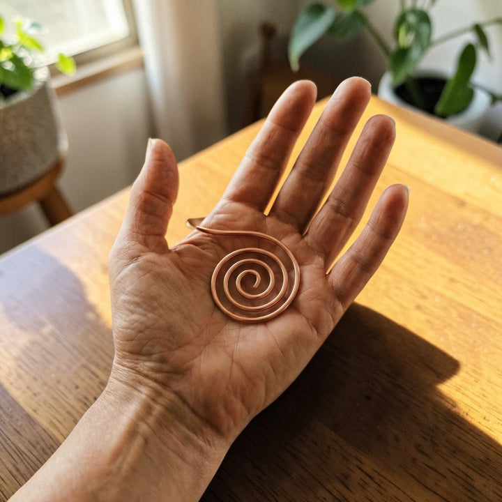 Bracelet en cuivre à spirale – Aveloire Paris