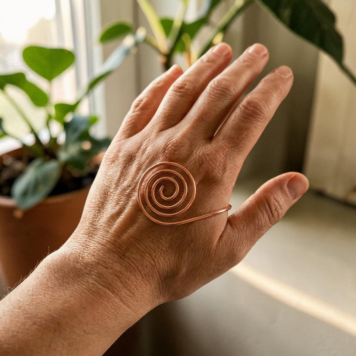 Bracelet en cuivre à spirale – Aveloire Paris