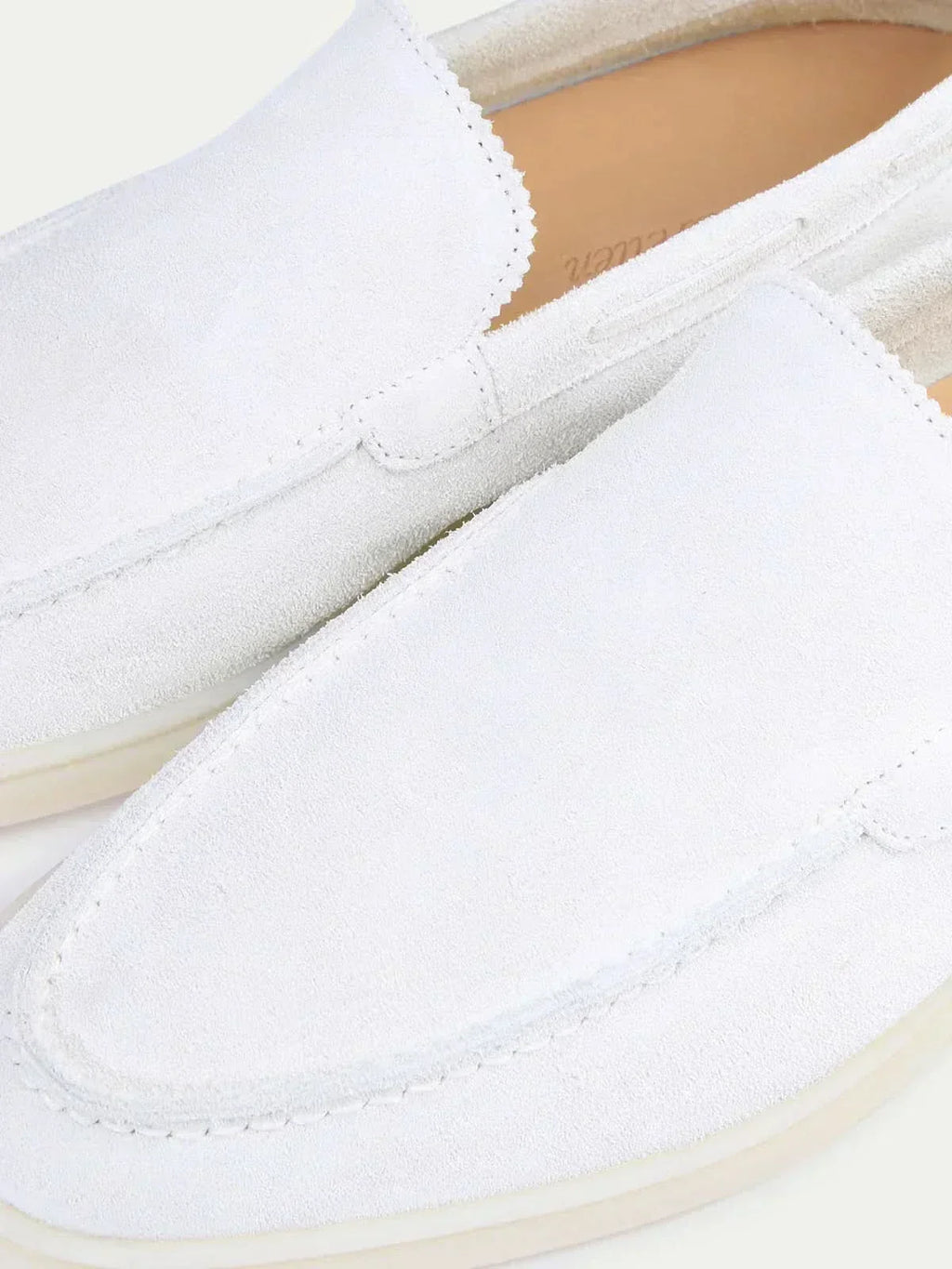 Mocassin en daim classique Perle blanche
